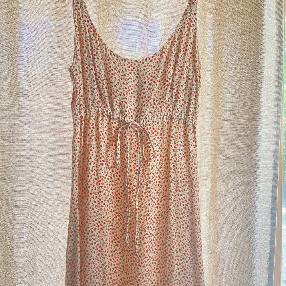 BRAND NEW BRANDY MELVILLE DRAWSTRING DRESS